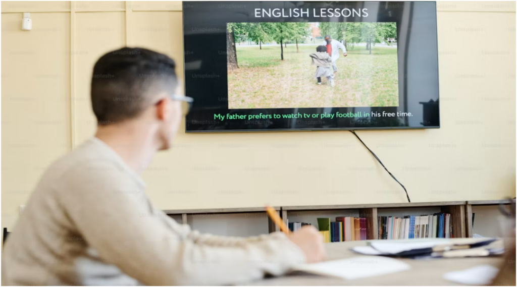 كيف تتعلم اللغة الإنجليزية من الإنترنت مجانًا؟ خطة للمبتدئين